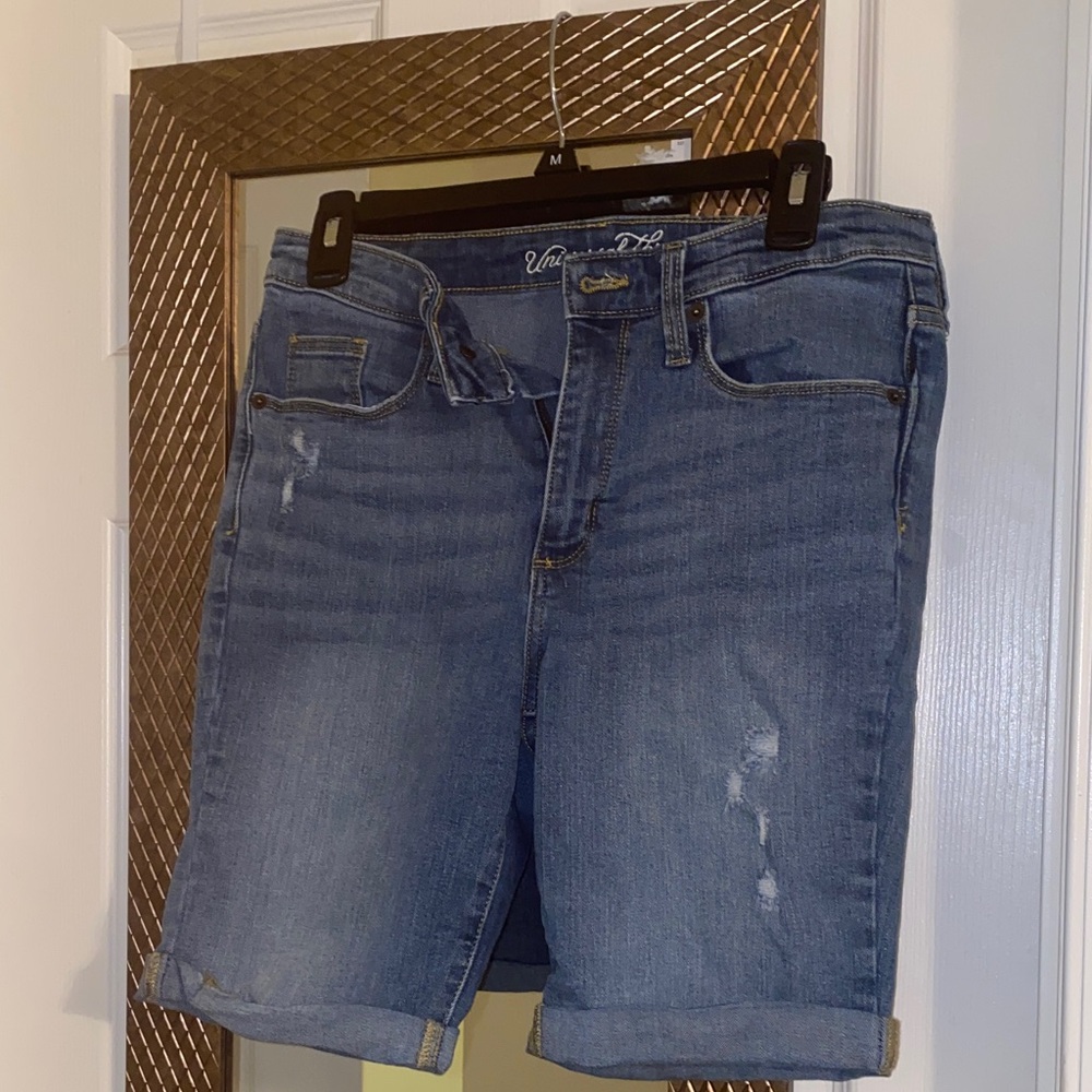 Universal Thread Classic Blue Jeans